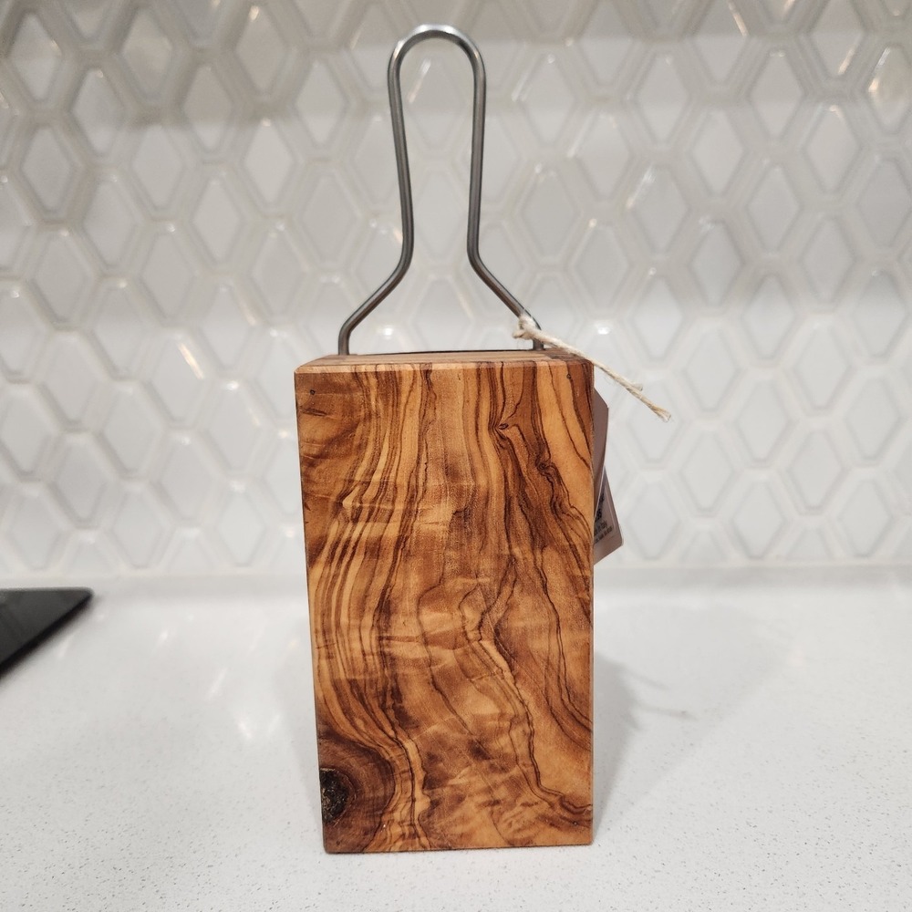 New Handcrafted Italian Olivewood Cheese Grater By Sur La Table Rustic Durable‎ - Picture 6 of 10